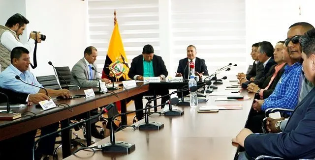 Rueda de Prensa para Anunciar Medidas